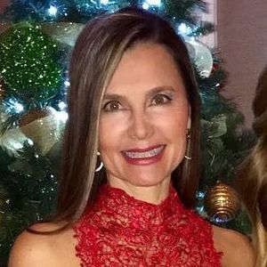 Meet your Posher, Cynthia